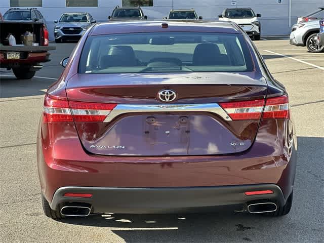Thumbnail: 2015 Toyota Avalon - 4