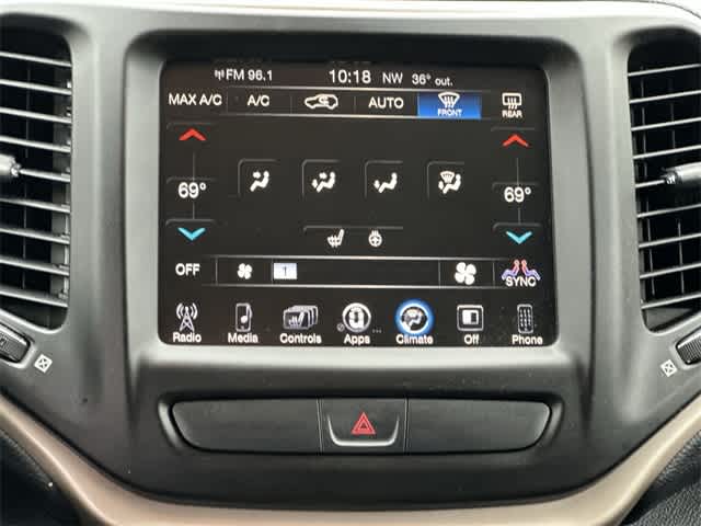 Thumbnail: 2016 Jeep Cherokee - 14