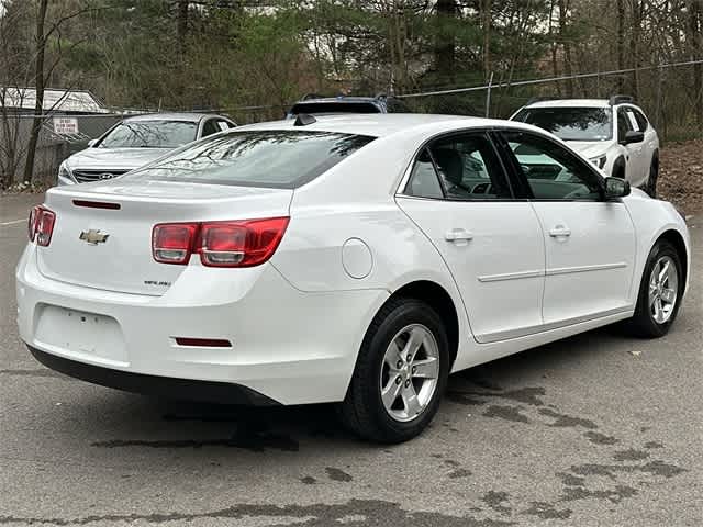 2013 Chevrolet Malibu LS 26