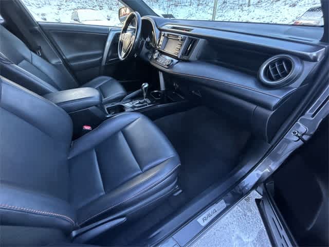 Thumbnail: 2018 Toyota RAV4 - 20