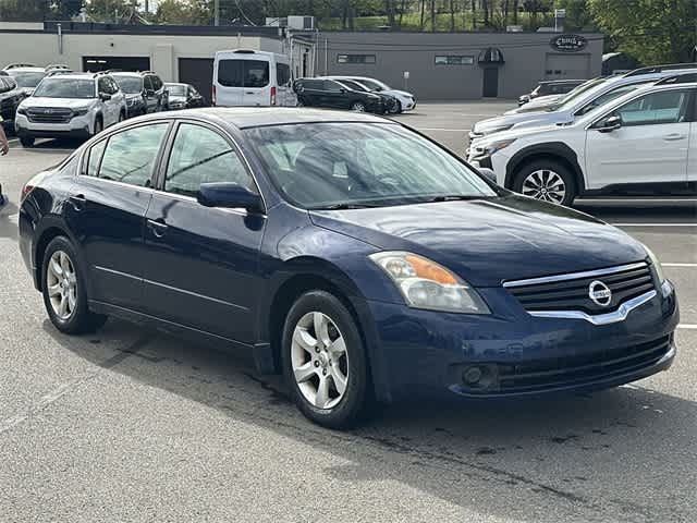 Thumbnail: 2009 Nissan Altima - 18