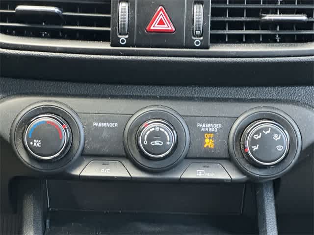 Thumbnail: 2023 Kia Forte - 13