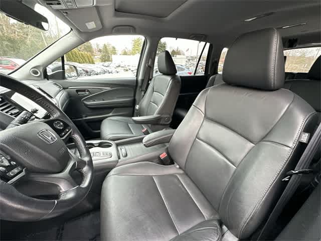 Thumbnail: 2022 Honda Pilot - 16