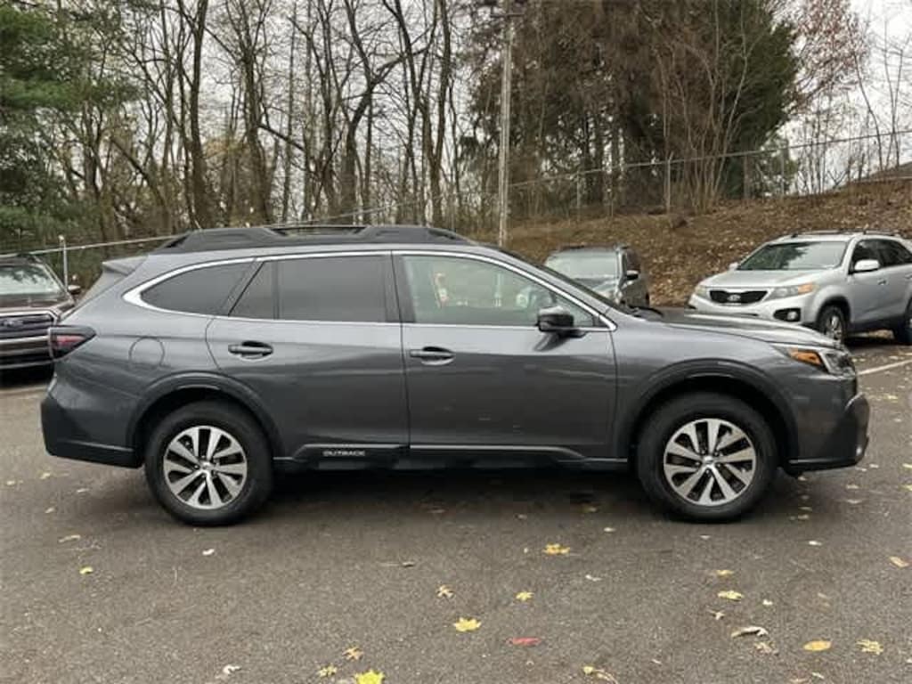 Used 2021 Subaru Outback Premium SUV