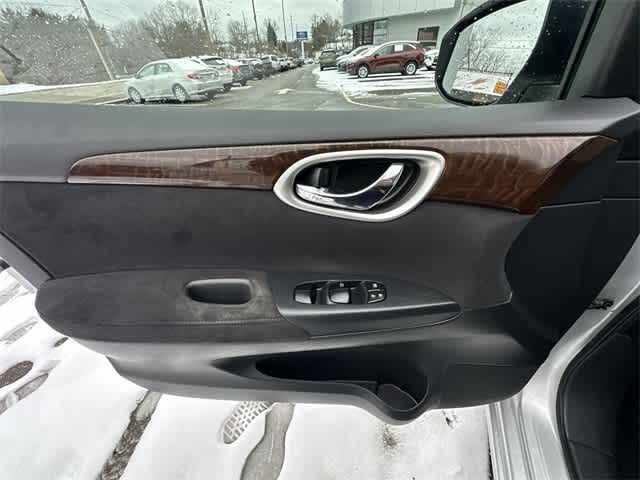 Thumbnail: 2013 Nissan Sentra - 18