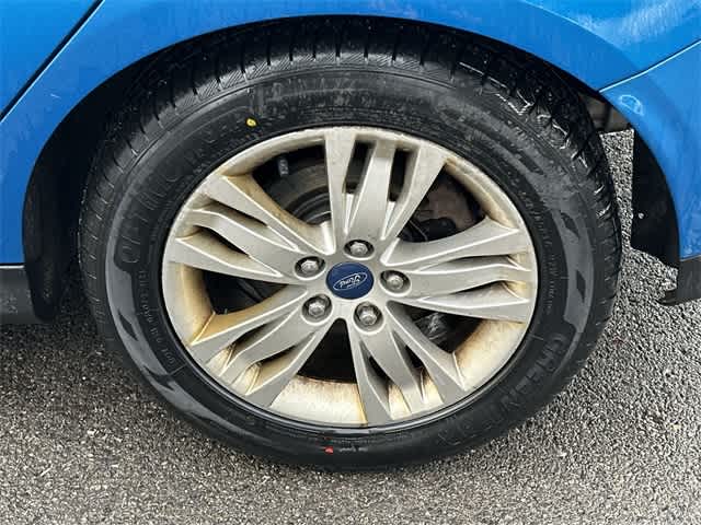 Thumbnail: 2012 Ford Focus - 4