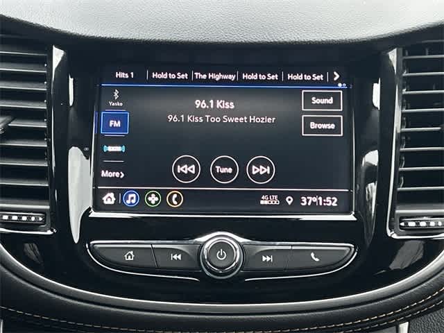 Thumbnail: 2022 Chevrolet Trax - 11