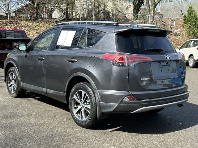 Thumbnail: 2018 Toyota RAV4 - 22