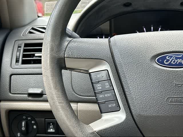Thumbnail: 2011 Ford Fusion - 8