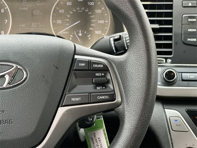 2018 Hyundai Elantra SE 8