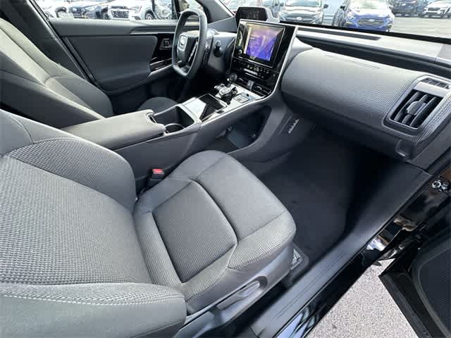 2025 Subaru Solterra Premium 18