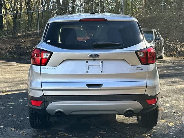 Thumbnail: 2019 Ford Escape - 4
