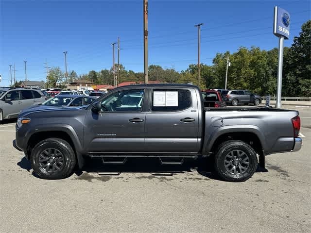 2022 Toyota Tacoma SR5 V6 photo 2