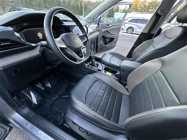 Thumbnail: 2022 Volkswagen Taos - 16