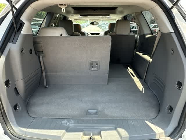 Thumbnail: 2015 Chevrolet Traverse - 25