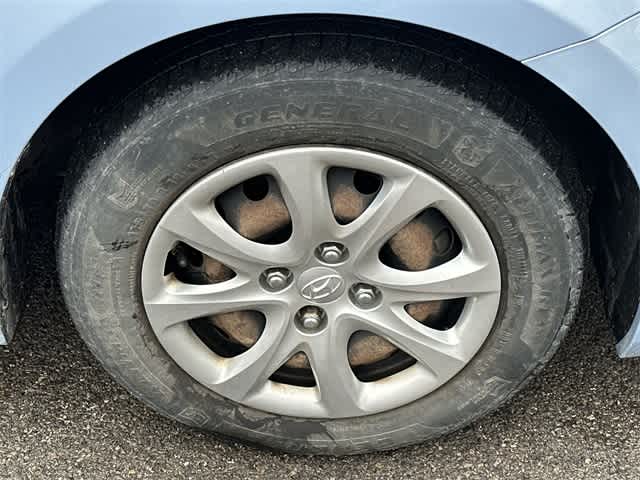 Thumbnail: 2014 Hyundai Accent - 20