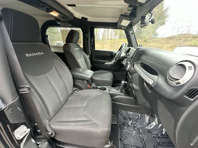 Thumbnail: 2016 Jeep Wrangler - 16