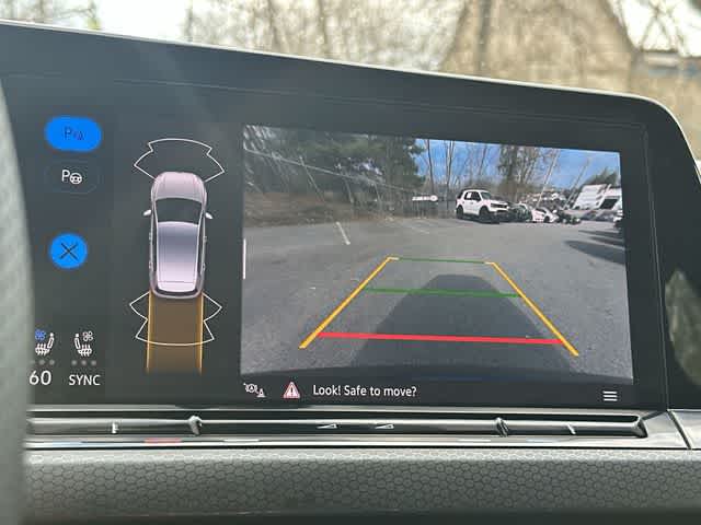 Thumbnail: 2022 Volkswagen Golf - 15