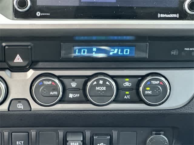 Thumbnail: 2022 Toyota Tacoma - 12