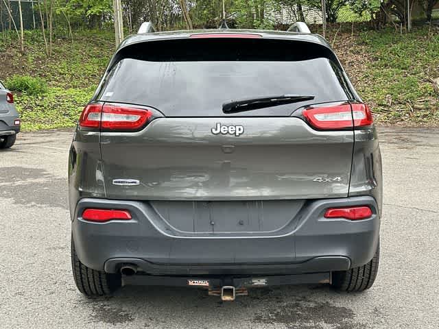 Thumbnail: 2016 Jeep Cherokee - 4