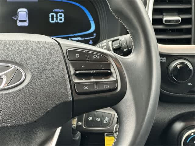 Thumbnail: 2023 Hyundai Venue - 10