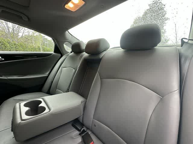 Thumbnail: 2012 Hyundai Sonata - 16