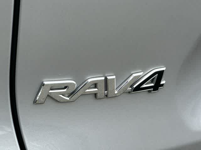 Thumbnail: 2023 Toyota RAV4 - 19
