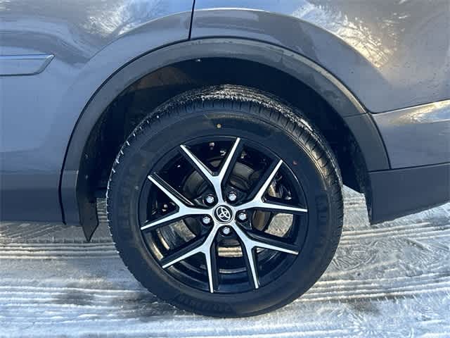 Thumbnail: 2018 Toyota RAV4 - 5