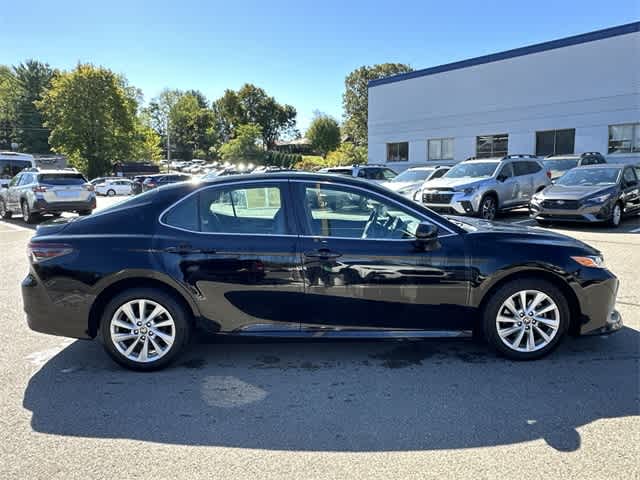 2023 Toyota Camry LE photo 3