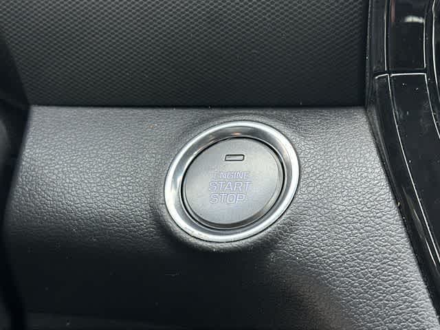 Thumbnail: 2022 Hyundai Ioniq - 10