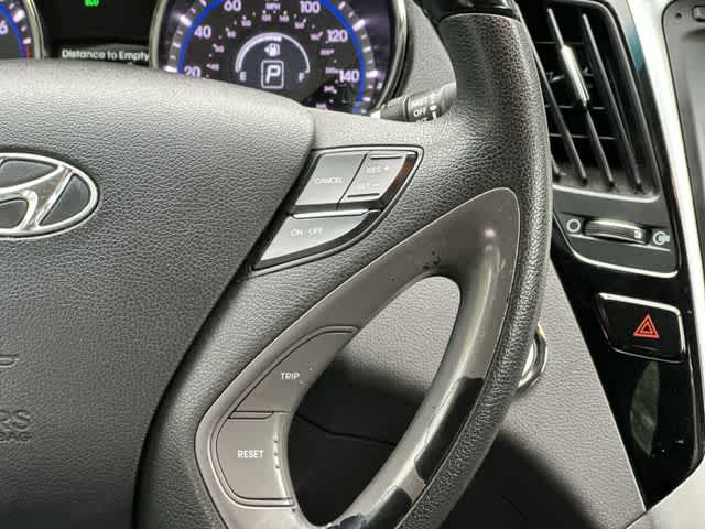 Thumbnail: 2012 Hyundai Sonata - 10