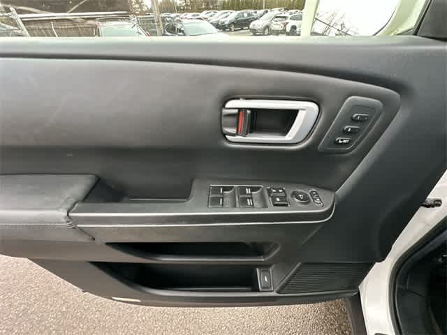 Thumbnail: 2012 Honda Pilot - 17