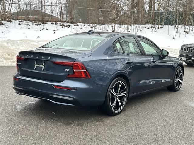 Thumbnail: 2024 Volvo S60 - 25