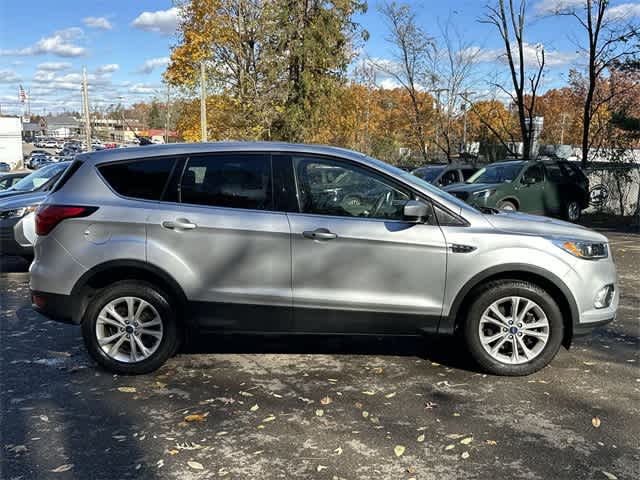 2019 Ford Escape SE photo 3