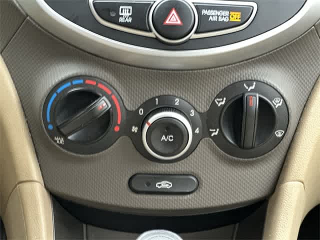 Thumbnail: 2014 Hyundai Accent - 9