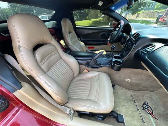 2001 Chevrolet Corvette Base 14