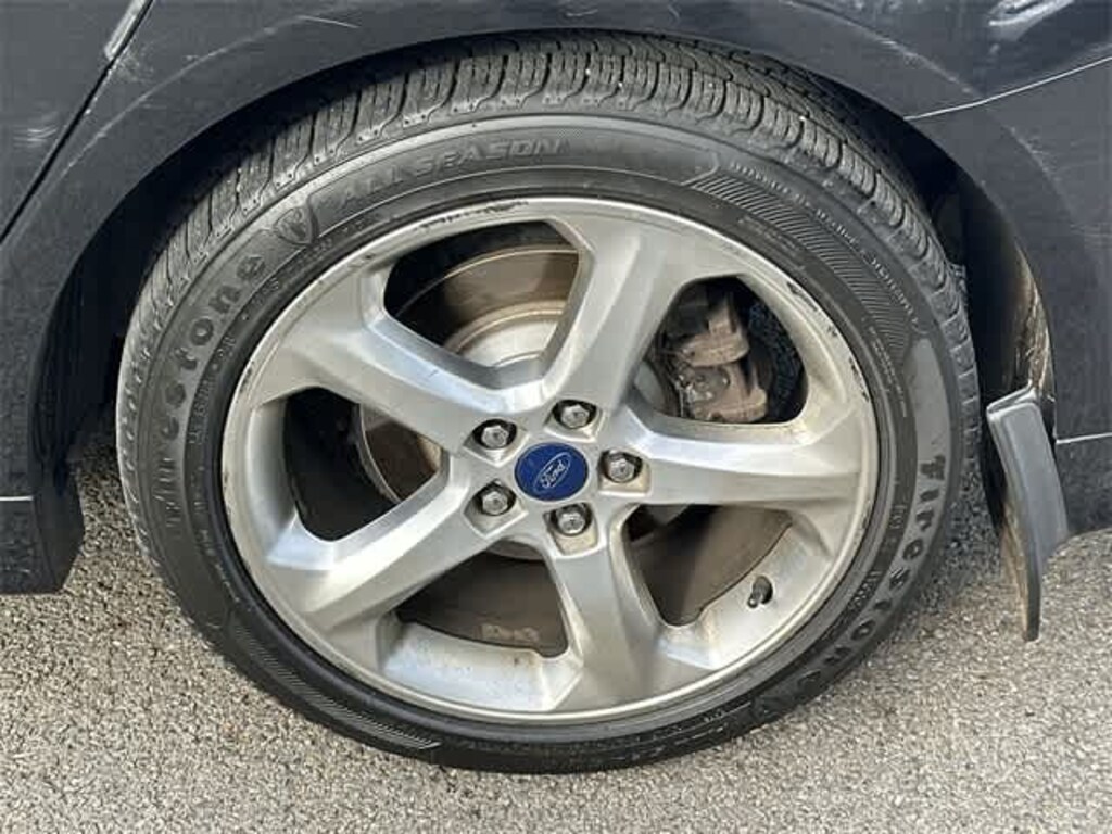 Used 2015 Ford Fusion SE Sedan