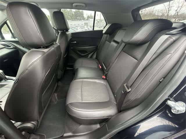 Thumbnail: 2022 Chevrolet Trax - 17