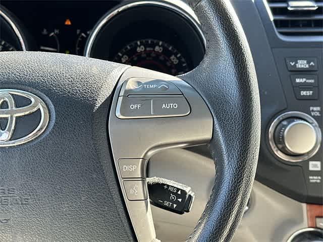Thumbnail: 2010 Toyota Highlander - 10