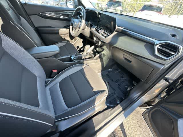 Thumbnail: 2025 Chevrolet TrailBlazer - 20