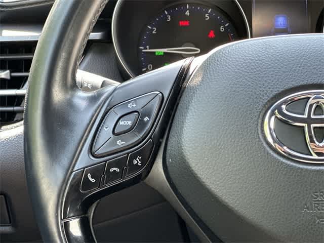 Thumbnail: 2018 Toyota C-HR - 8