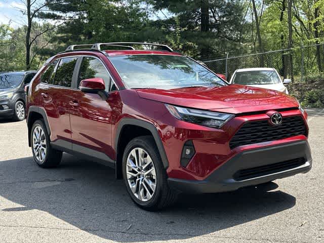 Thumbnail: 2023 Toyota RAV4 - 21