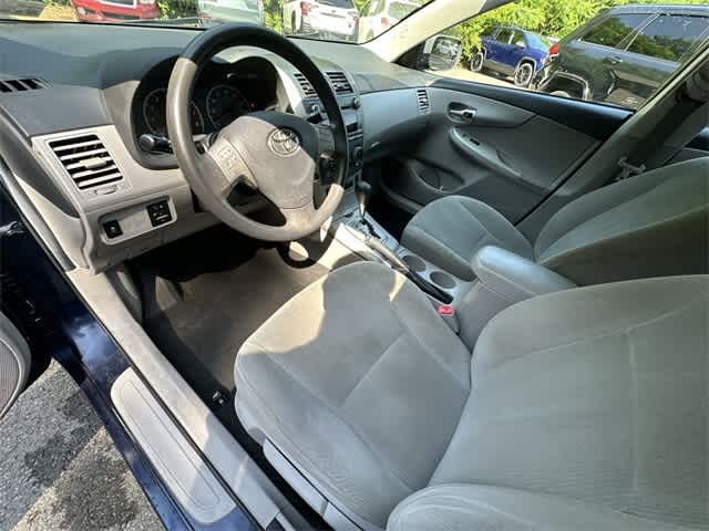 Thumbnail: 2011 Toyota Corolla - 12