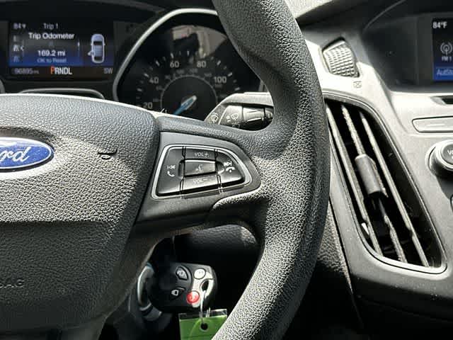 Thumbnail: 2016 Ford Focus - 8