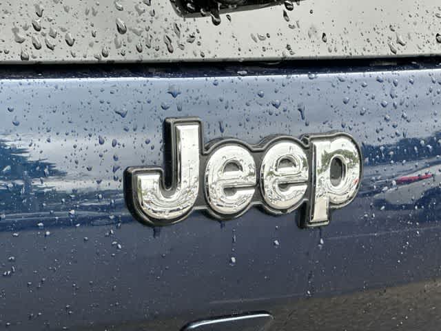 Thumbnail: 2018 Jeep Cherokee - 27
