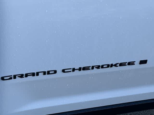 Thumbnail: 2025 Jeep Grand Cherokee - 27