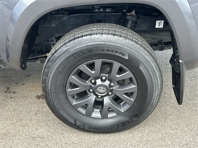 Thumbnail: 2022 Toyota Tacoma - 5