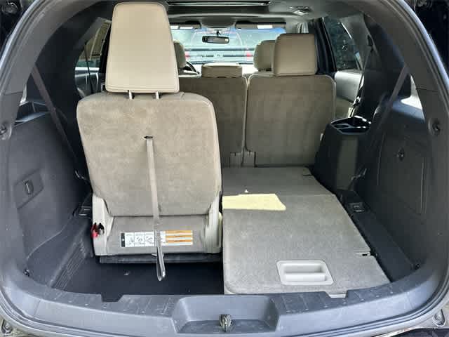 Thumbnail: 2013 Ford Explorer - 27