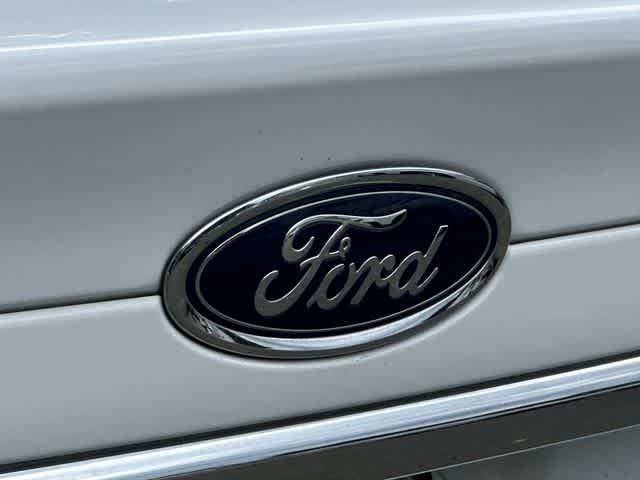 Thumbnail: 2017 Ford Fusion - 16