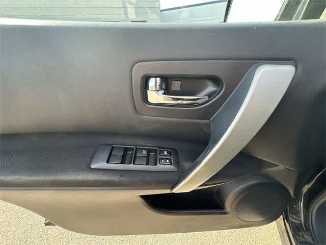 Thumbnail: 2012 Nissan Rogue - 17